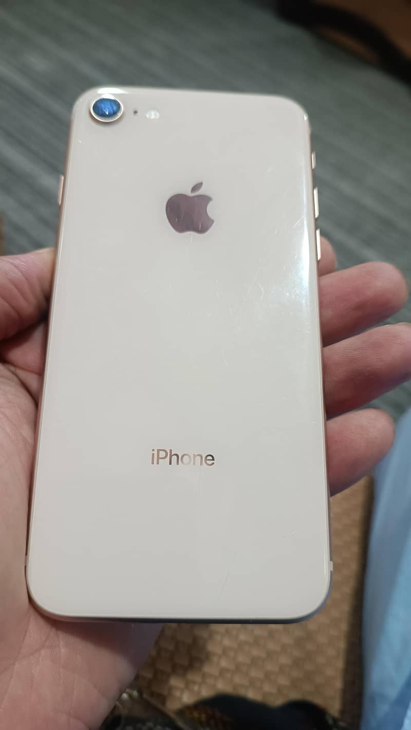 Apple iPhone 8 4