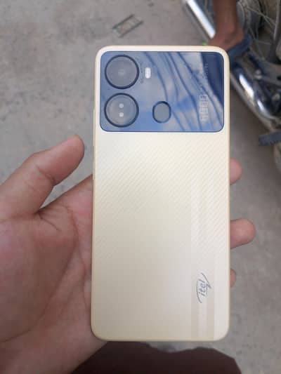 Itel P40