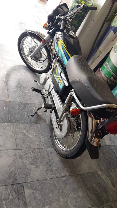 Honda CG 125 Black – 2026 Model for Sale