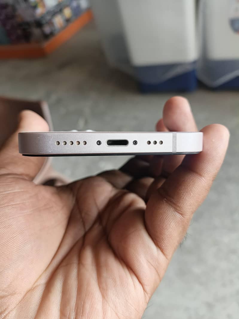 Apple iPhone 13 mini 3