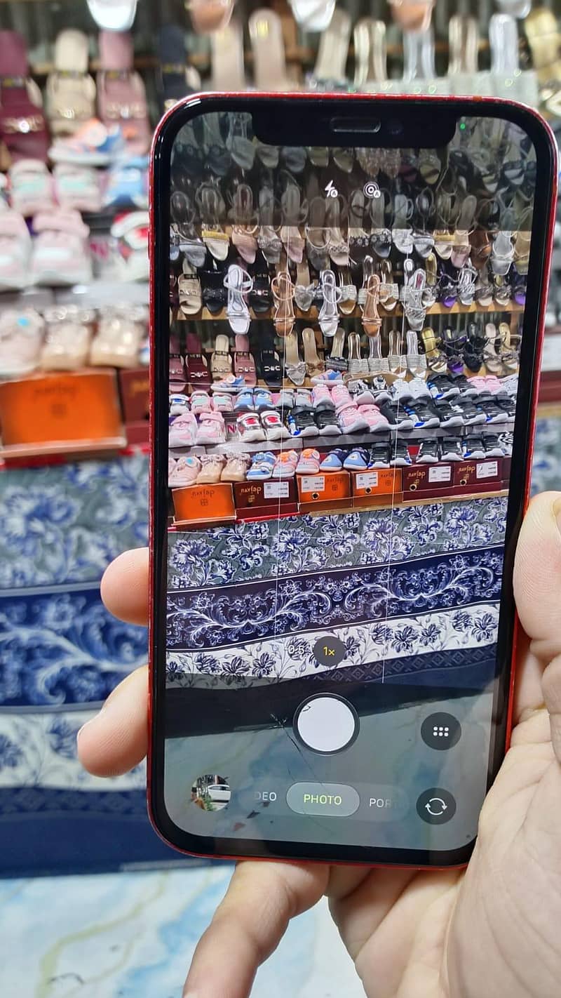 Apple iPhone 12 6
