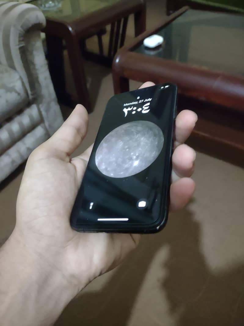 Apple iPhone XS 1