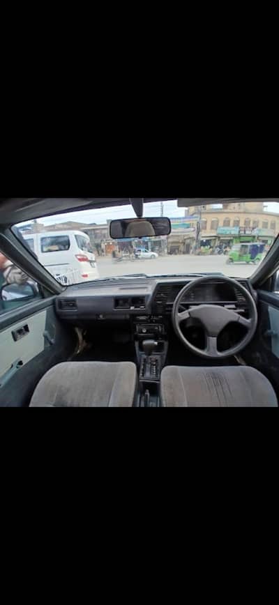 Nissan Sunny 1987