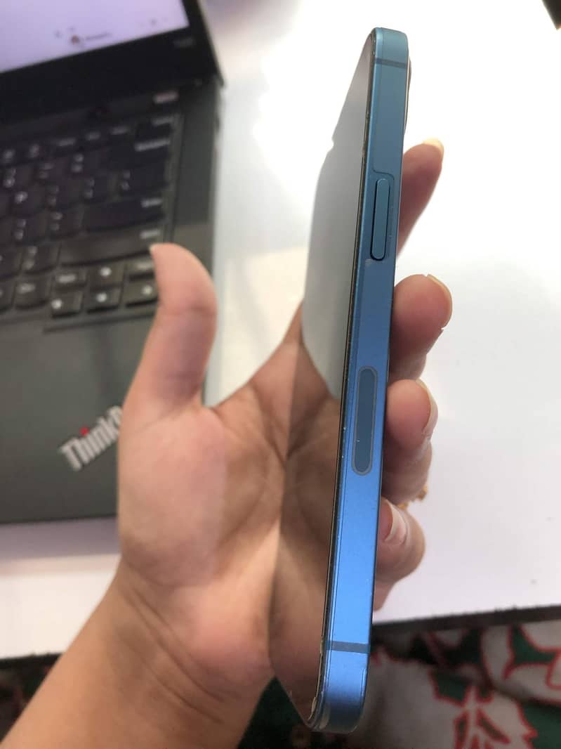 Iphone 13 JV 6