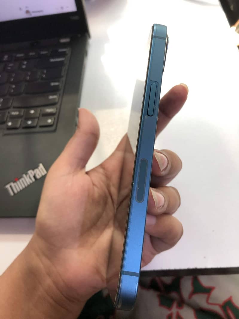 Iphone 13 JV 7