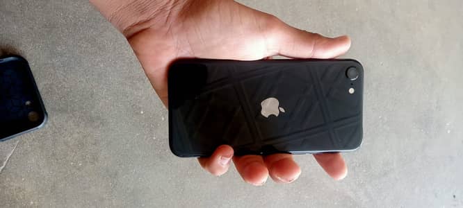 Apple iPhone SE2