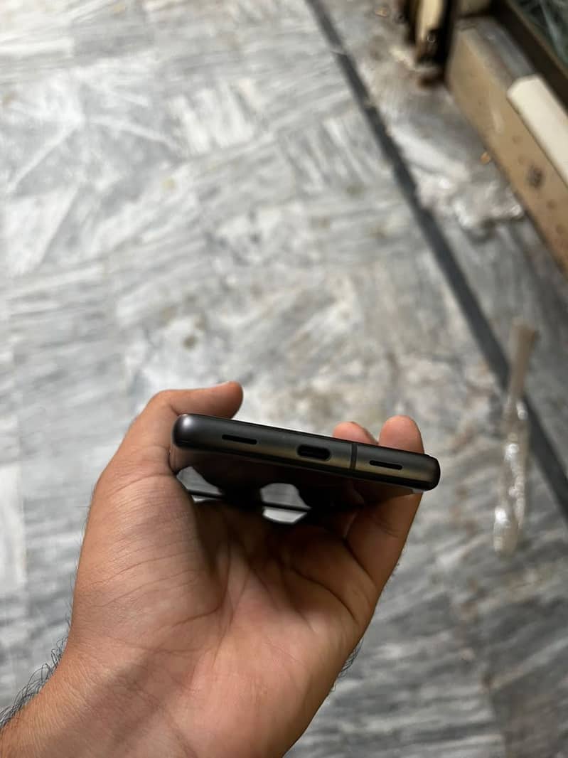 Google Pixel 7A 1