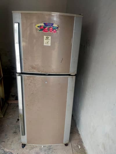 Dawlance Refrigerator for Sale Medium Size