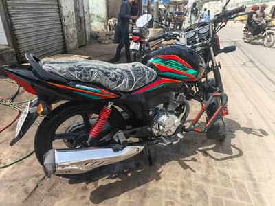 Honda CB 125 Model 2023 - Total Genuine - Contact - 03132914672
