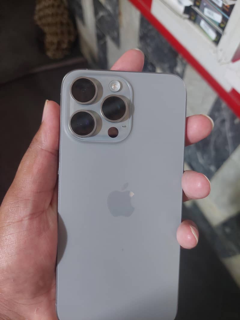 iphone 15 pro max 0
