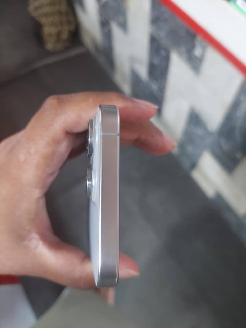 iphone 15 pro max 7