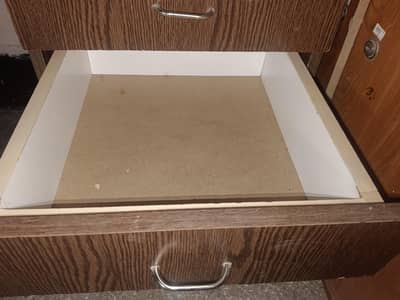 office table for sale urgently 9/10