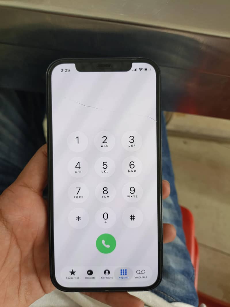 Apple iPhone 12 3