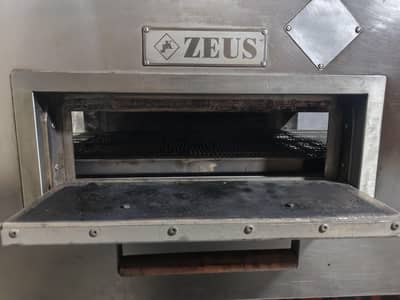 Zeus Jk Conveyor Oven 18in Good Condition Urgent Sale03296377257