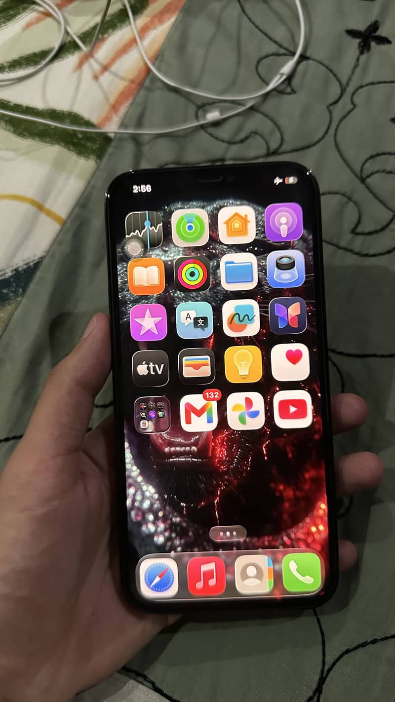 Apple iPhone 11 Pro Max 6