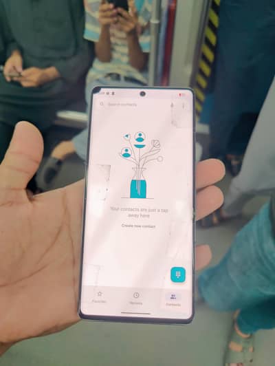 google pixel 7 pro panel dot h pic ma nazar arha h