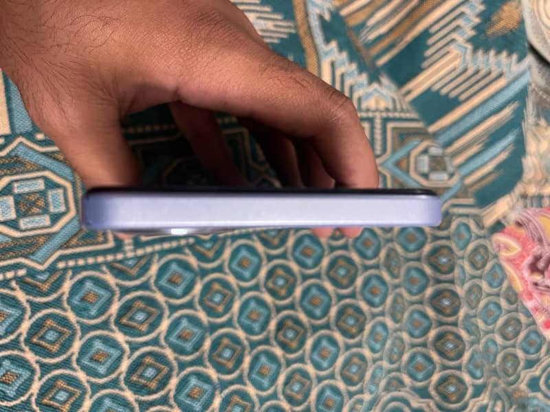 OPPO A60 6