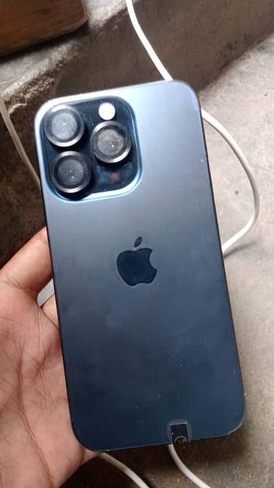 Apple iPhone 15 Pro