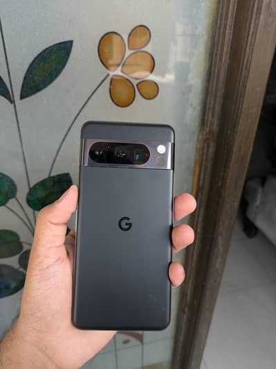 Google Pixel 8 Pro