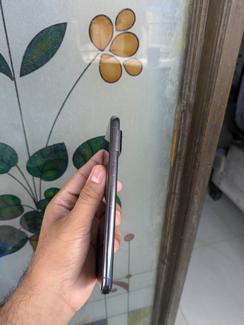 Google Pixel 8 Pro 2