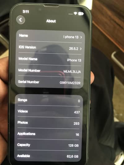 Apple iPhone 13