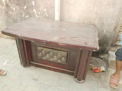 OFFICE TABLE SASTI
