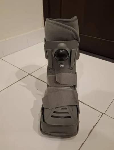 Aircast Walker Boot Short