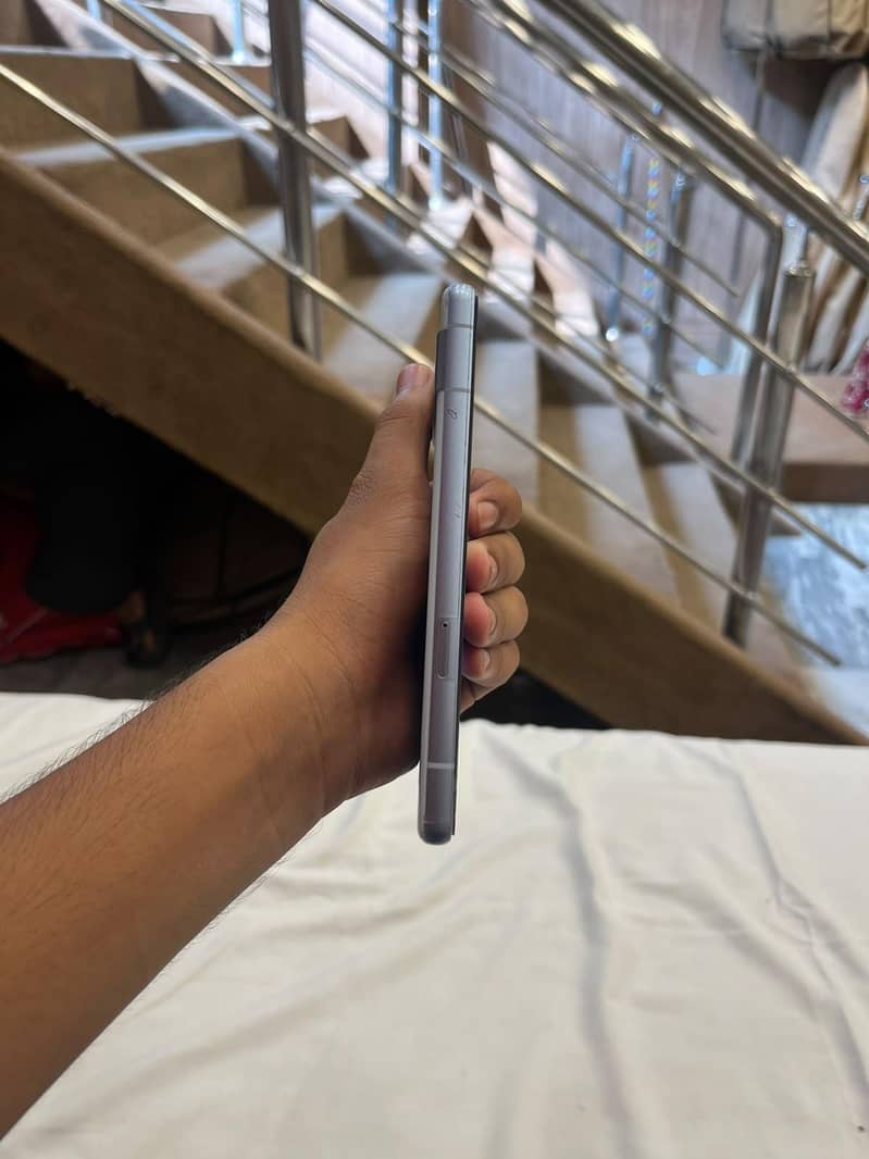Google Pixel 7a 2