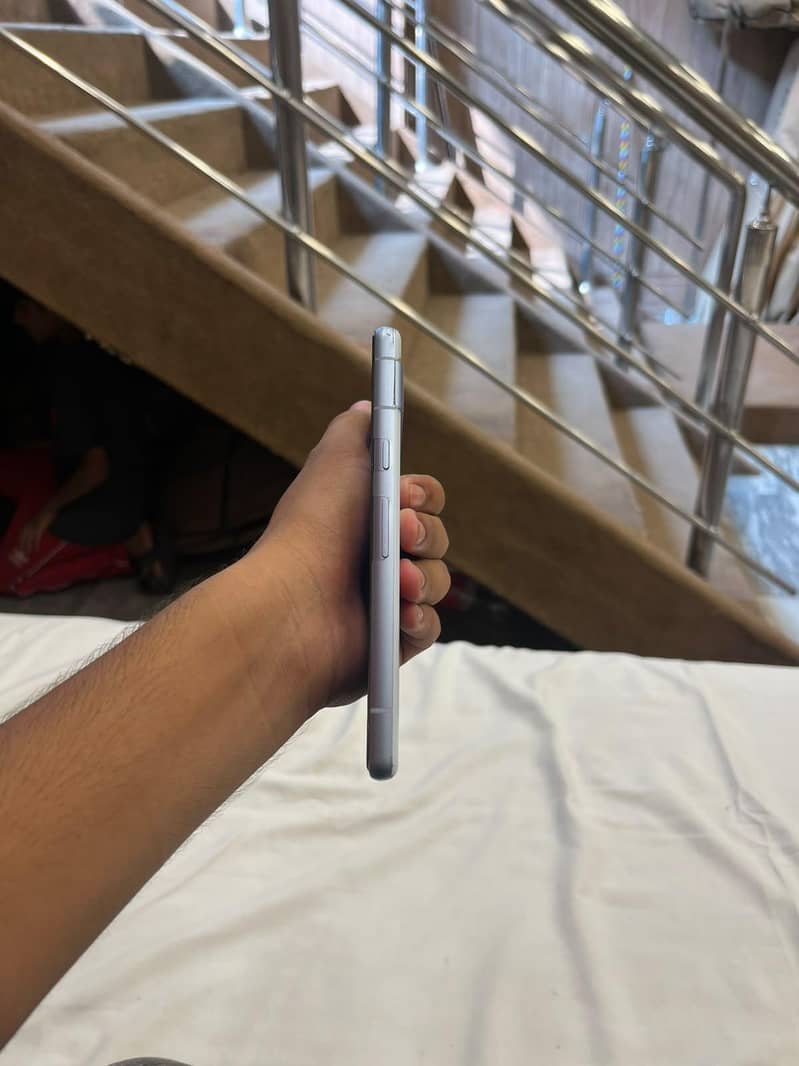 Google Pixel 7a 4