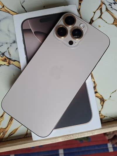 iphone16pro max 10by10 condition 95 battery health
