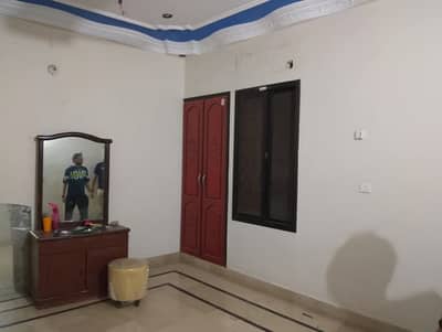 3 bed dd 1st floor portion for rent
