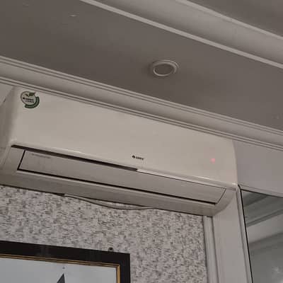 Gree AC brand new condition