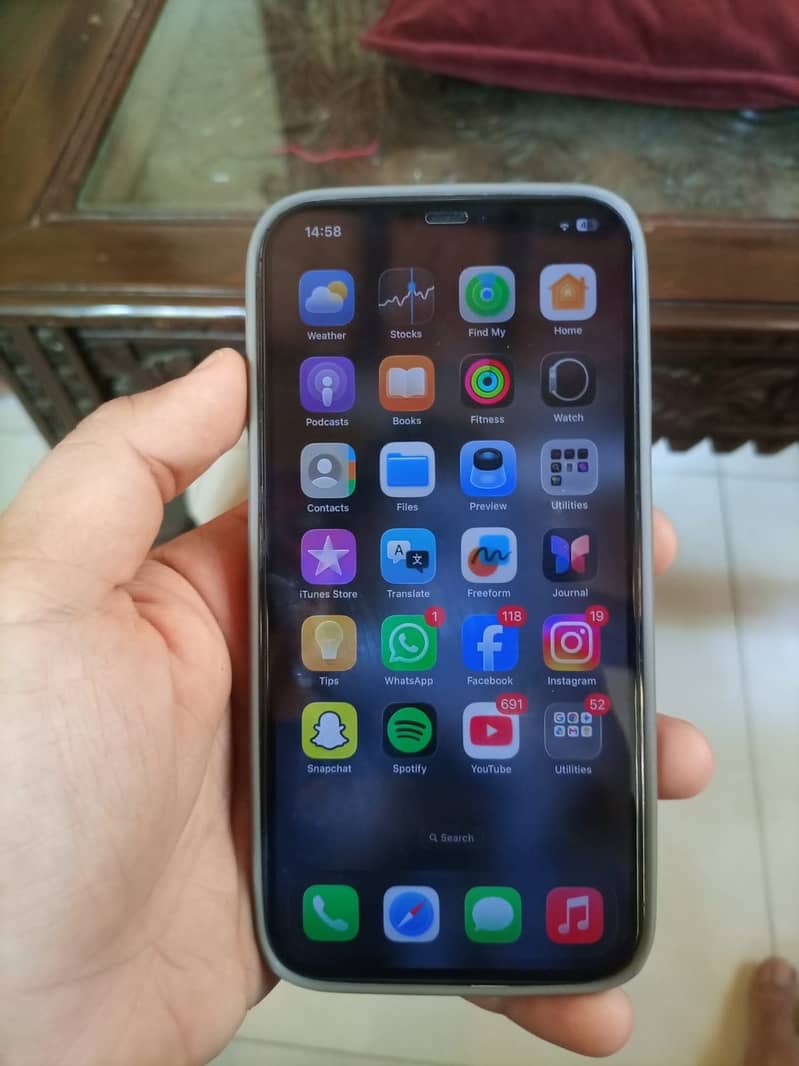 Apple iPhone 12 Pro Max 4