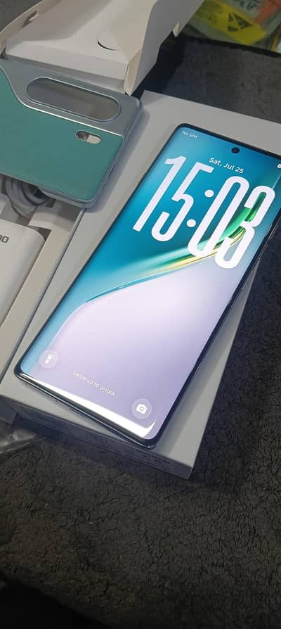 Camon 40 pro