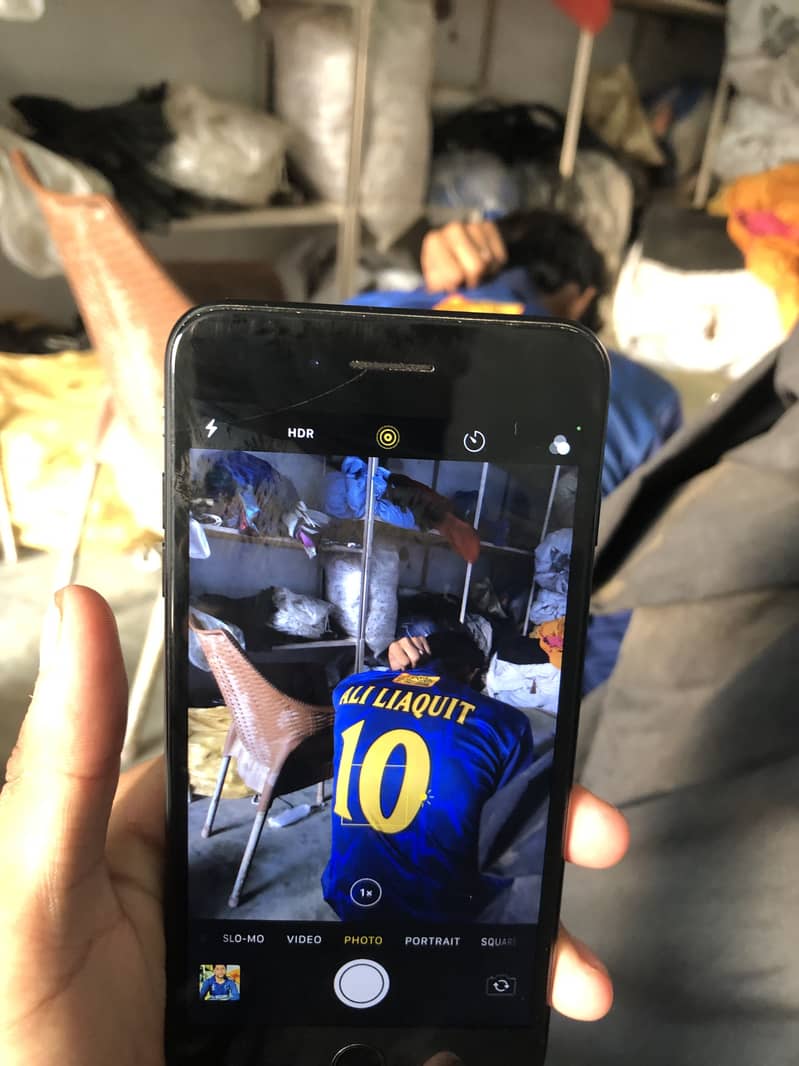 Apple iPhone 7 Plus 1