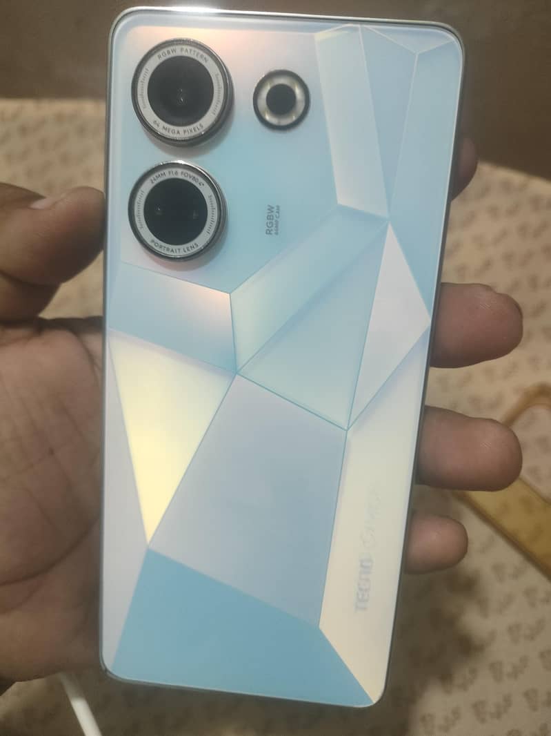 Tecno CAMON 20 0