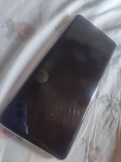 One Plus 11 5G(4 month sim time available )03445135654