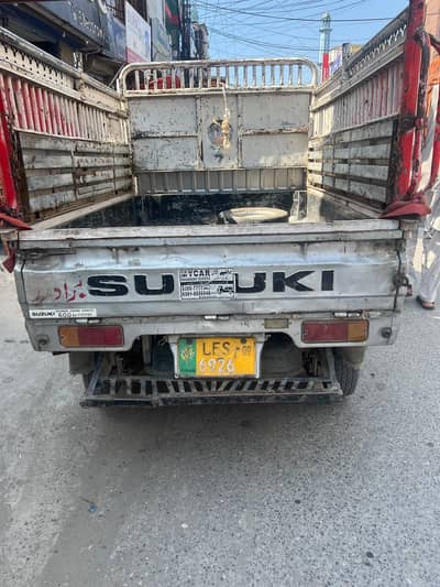 Suzuki Ravi 2009