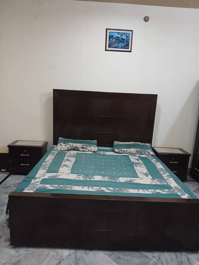 Bed king size + Dressing + Wardrobe for sale