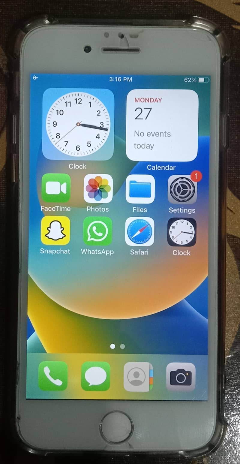 Apple iPhone 8 0