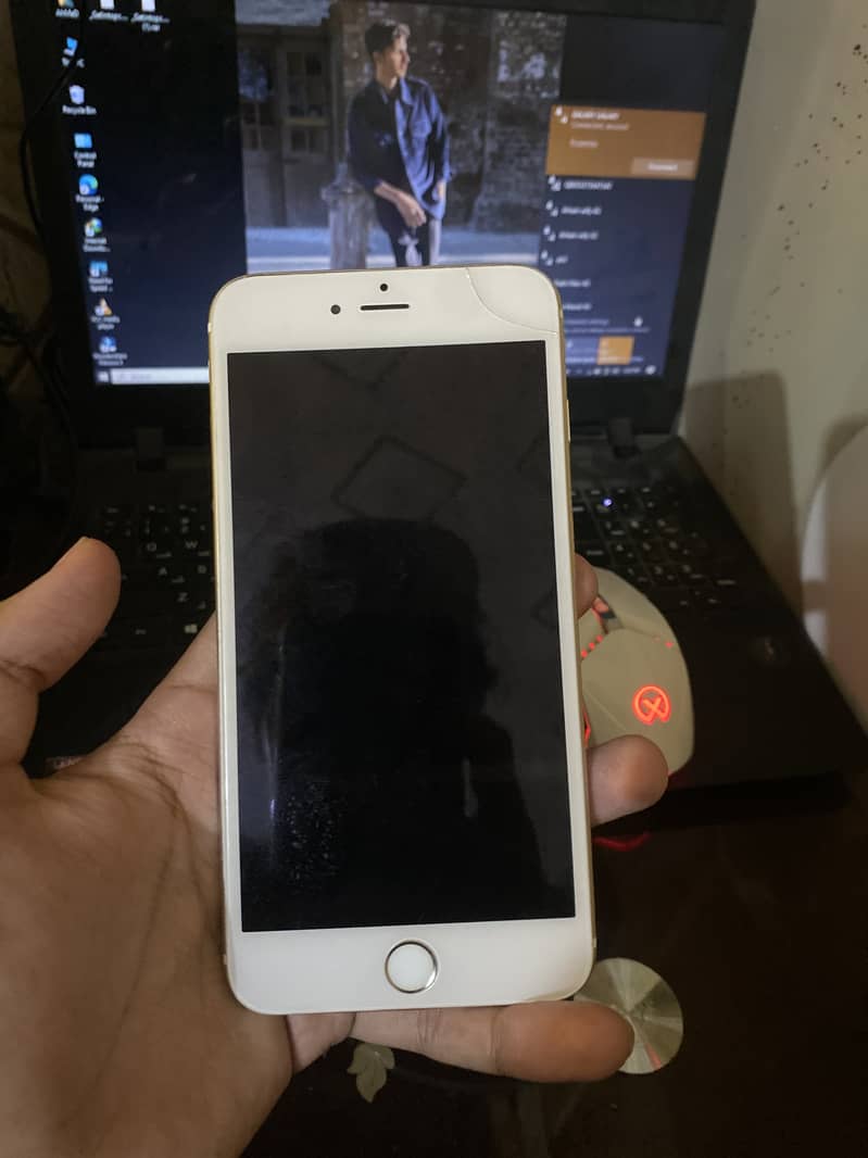 Apple iPhone 6S Plus 0