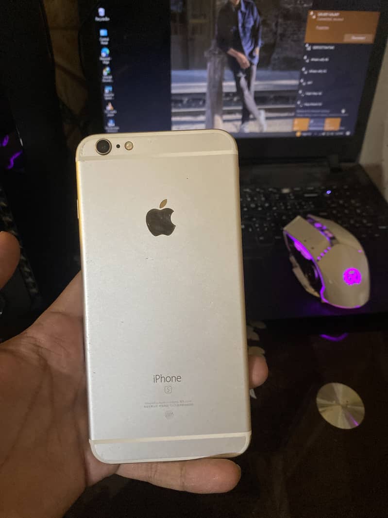 Apple iPhone 6S Plus 2
