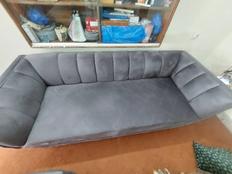 Dark Grey Sofa Set 4