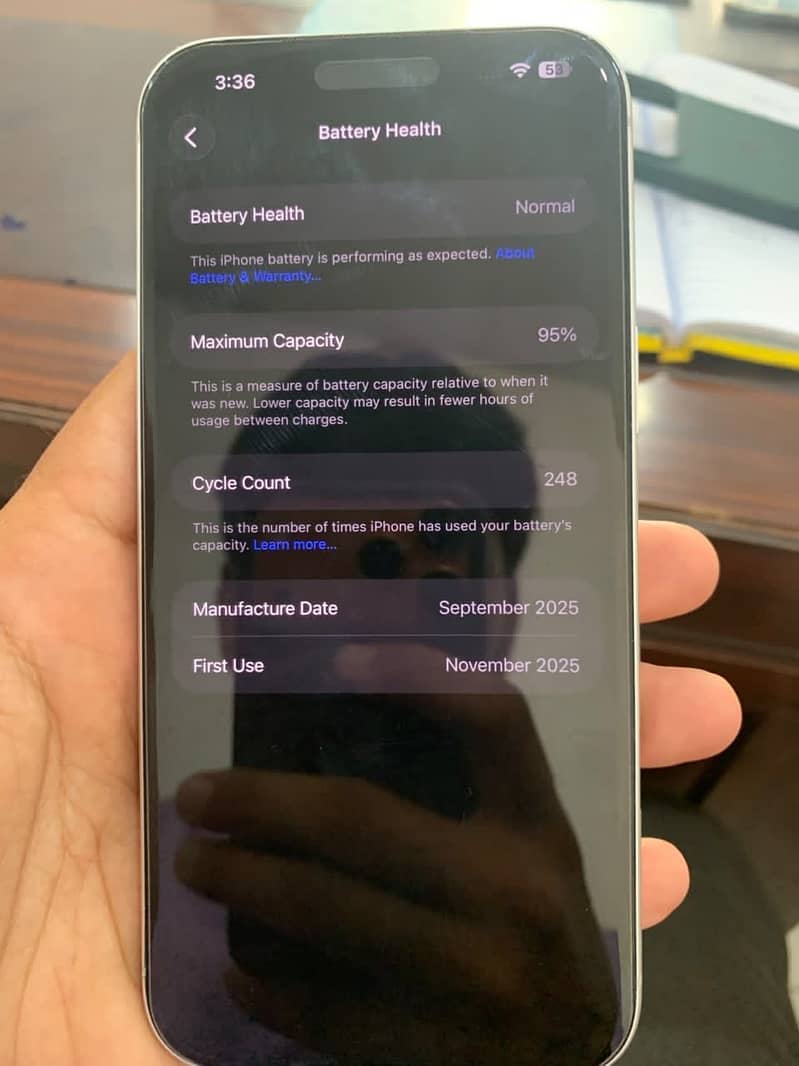 Apple iPhone 17 Pro Max 0