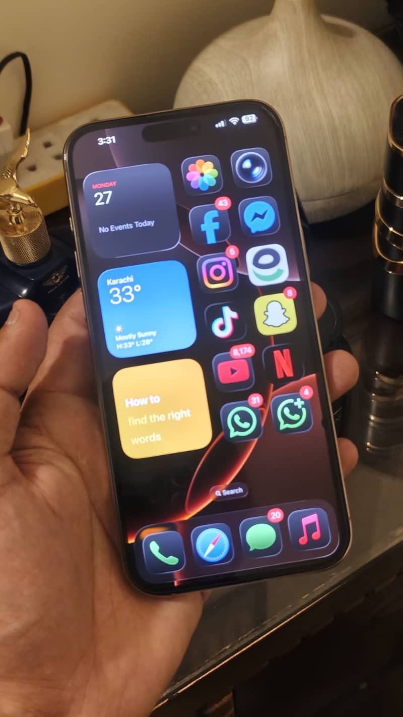 iphone 16 pro max 8