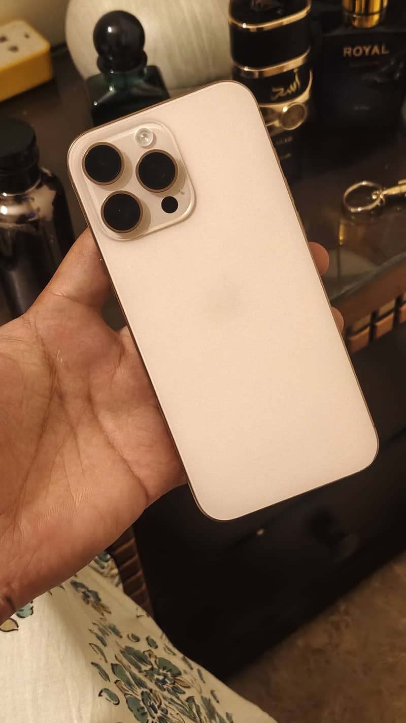 iphone 16 pro max 9