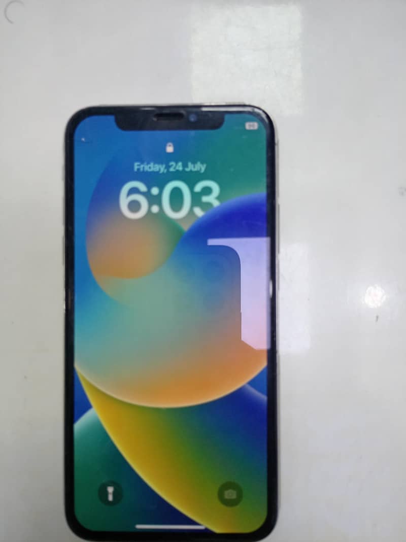 Apple iPhone X 3