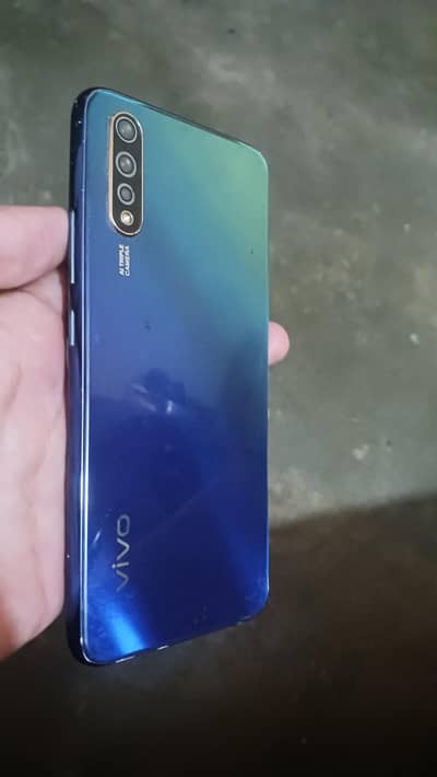 Vivo S1