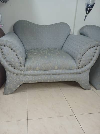 Elegant Greyish-Blue Drawing Room Sofa Set