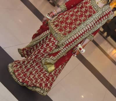 bridal 1 time used lhnga with bery good condition